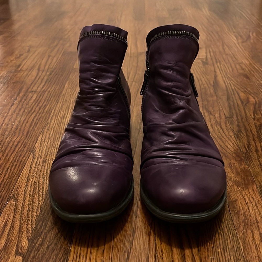 Miz Mooz purple booties